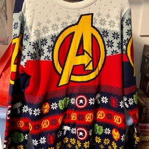 Merchoid Avengers Sweater XL